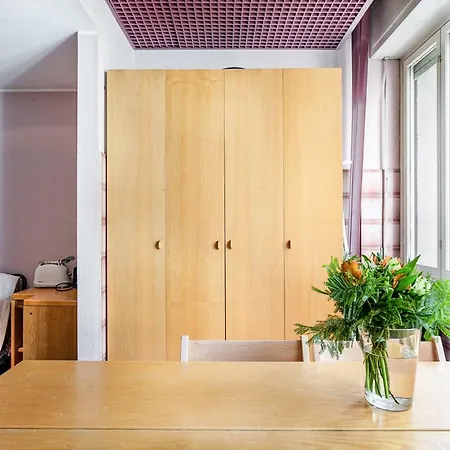 With Private Parking & Shared Pool! Apartamento
