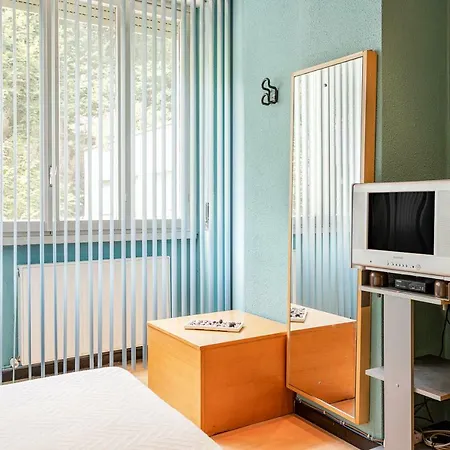 Apartamento With Private Parking & Shared Pool!