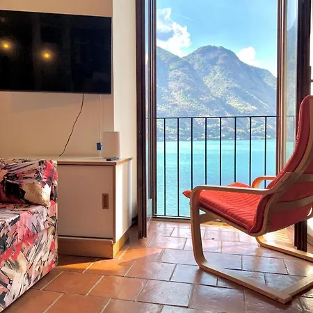 Lägenhet Apt With Private Parking & Shared Pool!