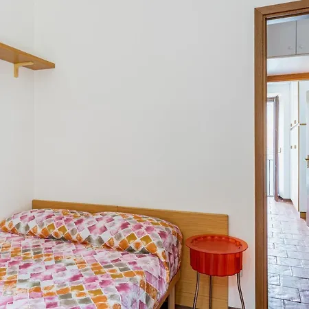 Apt With Private Parking & Shared Pool! Lägenhet