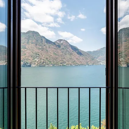 Apt With Private Parking & Shared Pool!