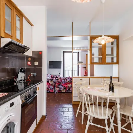Apt With Private Parking & Shared Pool! Nesso