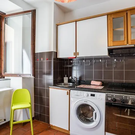 Apt With Private Parking & Shared Pool! Nesso